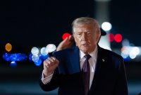 Тръмп заяви, че е провел &bdquo;много продуктивен&ldquo; разговор с Путин преди срещата си със Зеленски