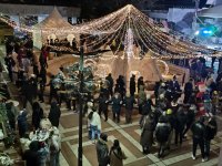 Стотици хора посрещнаха Нова година на площад "Георги Измирлиев" в Благоевград