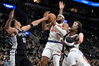 Сан Антонио взе реванш от Ню Йорк навръх Нова година