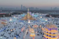 "Приказен свят": Леденият фестивал в Харбин отваря врати (СНИМКИ)