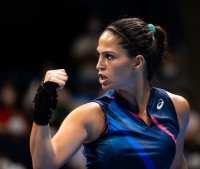 Серията на Изабелла Шиникова на единично и двойки в Кения приключи