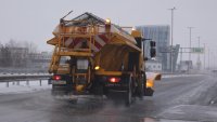 Обстановката в София - на терен работят над 60 снегорина, градският транспорт се движи по график