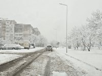 Зимни неволи в Северозападна България: Десетки населени места останаха без ток при минусови температури