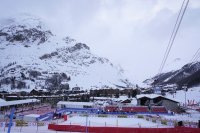 Трима души загинаха в лавини в Източна Франция