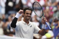 Лоренцо Музети и Александър Бублик са финалистите на турнира в Хонконг