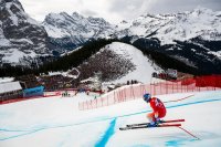 НА ЖИВО: Спускането за Световната купа във Венген