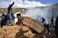 "Минусови температури, няма тоалетна, гърците си правят каквото си искат" &ndash; неволите на превозвачите по границата продължават