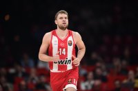 Везенков вдъхнови Олимпиакос за 14 поред в Гърция