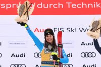 Никол Делaго беше най-бърза в спускането от Световната купа в Тарвизио