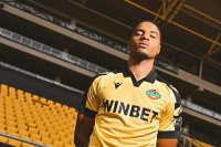 Левски представи Армстронг Око-Флекс