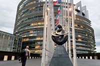 Как Европа ще отговори на американските заплахи &ndash; на фокус в Страсбург