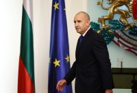 Държавният глава Румен Радев си тръгва от президентската институция