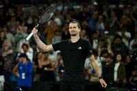 Де Минор и Зверев заслужиха място на осминафиналите