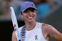 Ига Швьонтек е в четвъртия кръг на Australian Open след успех над Ана Калинская