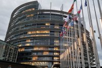 ЕП замрази ратифицирането на търговското споразумение между ЕС и САЩ