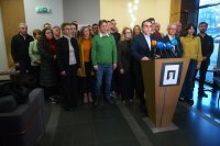 "Продължаваме Промяната" даде мандат за коалиционно споразумение с "Демократична България"