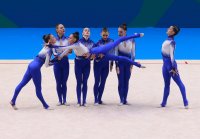 Двукратните световни шампионки участваха в държавния курс по естетическа групова гимнастика