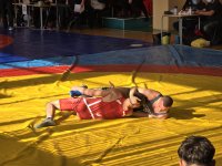 Българските национали постигнаха победи на Държавното първенство по борба