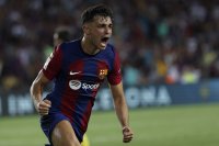 Халфът на Барселона Педри ще отсъства от игра поне месец