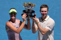 Историческо постижение за шампионите в смесените двойки в Откритото първенство на Австралия