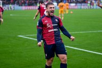 Трета поредна победа за Каляри в Серия А