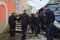 Обвиняемата за насилие над животни в с.Царево жена остава в ареста