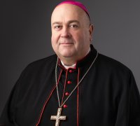 Тържествена литургия в Пловдив: Монсеньор Румен Станев встъпва в длъжност