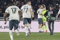 Лацио отстрани носителя на трофея Болоня след драма с дузпи