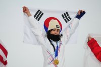 Сноубордистката Гаон Чой преодоля тежко падане и спечели олимпийската титла в женския халфпайп