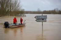 Наводнения, свлачища и отнесени покриви: Бурята "Ориана" връхлетя Италия, Испания и Франция