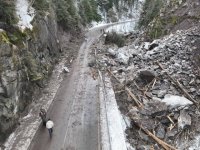 Трети ден републиканският път Велинград &ndash; Сърница остава затворен