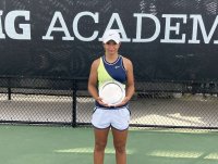 Ива Иванова ще спори за трофея на двойки в Монастир