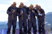 Германия стигна до двойна победа в олимпийската надпревара по бобслей за четворки