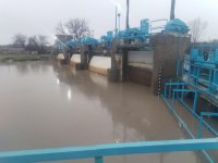 Екипи от Община Гълъбово следят нивото на река Соколица