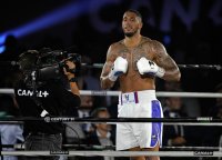 Олимпийският шампион Тони Йока промени националната си принадлежност и ще боксира за ДР Конго