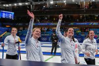 Канада, САЩ, Швеция и Швейцария са полуфиналистите на олимпийския турнир по кърлинг при жените