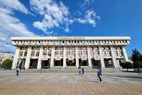 Прокуратурата в Бургас разследва случая на агресия между ученици в двора на училище