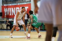 Балкан (Ботевград) привлече бившия играч на Черноморец Травис Макконико