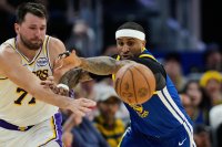 Лука Дончич отбеляза 27-ия си рожден ден с 26 точки за успеха на Лейкърс над Голдън Стейт в НБА