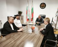 Димитър Илиев проведе среща с Карлос Насар