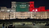 Румънският парламент светна в цветовете на българския флаг за 3 март