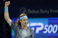 Андрей Рубльов се справи с французин за полуфинал в Дубай
