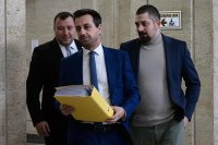 "Възраждане" се регистрира в ЦИК за вота през април