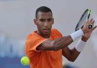 Полуфинал между Феликс Оже-Алиасим и Даниил Медведев в Дубай