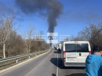 Запалил се е автобус между Стара Загора и Казанлък