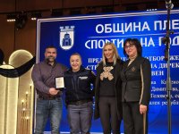 Росица Денчева се класира за четвъртфиналите на двойки в Ираклион