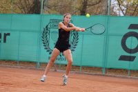 Росица Денчева се класира за четвъртфиналите на турнир по тенис в Ираклион