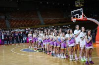 Националите по плуване подкрепиха българския национален отбор по баскетбол за жени