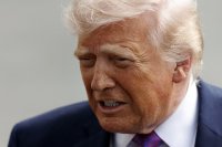 Тръмп: Искам злата империя Иран да бъде спряна да придобие ядрени оръжия и да унищожи Близкия изток