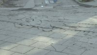 Изпочупени и опасни плочки на централния площад в Благоевград